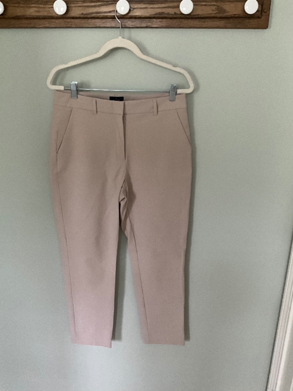 White House Black Market Slim Ankle Pant 8R